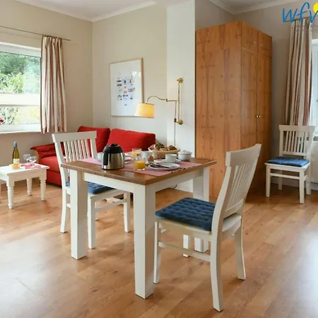 公寓 Romantic Near Seabeach